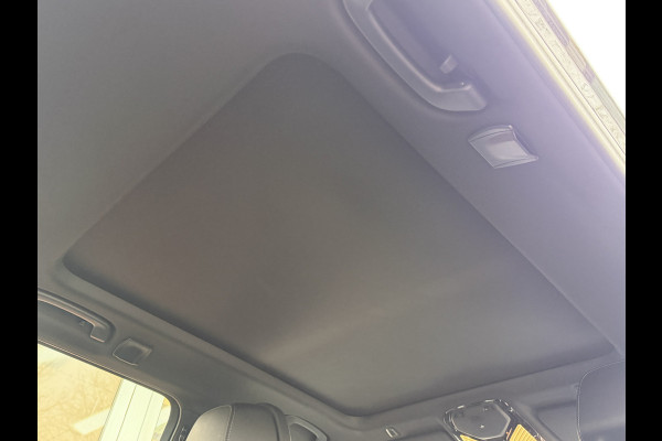 BMW 5 Serie Touring 520i High Executive Luxury Automaat / Pano dak / 18"LM / Leder / Camera