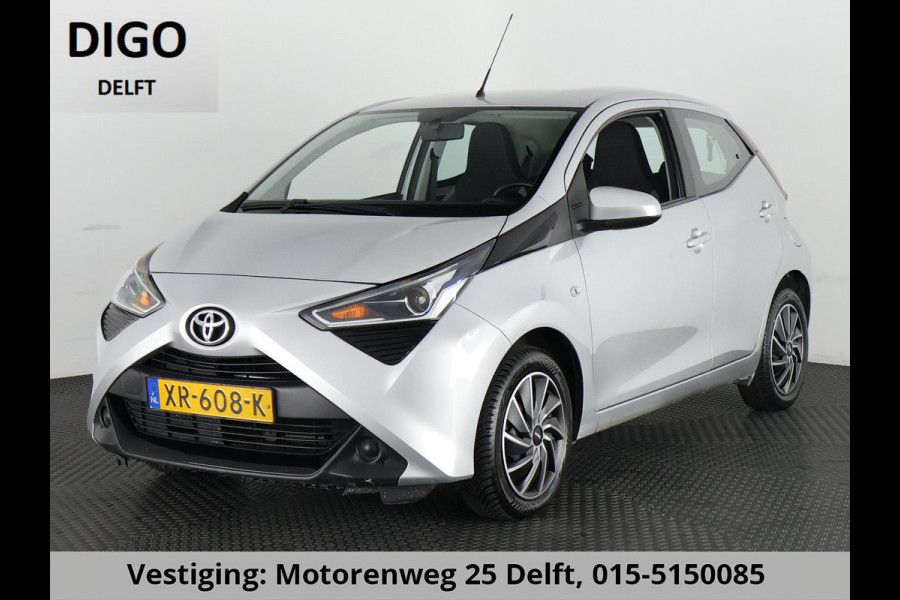 Toyota Aygo 1.0 VVT-i X-PLAY CAMERA CARPLAY NAVI GARANTIE 2029 AIRCO. VOLLEDIG ONDERHOUDEN