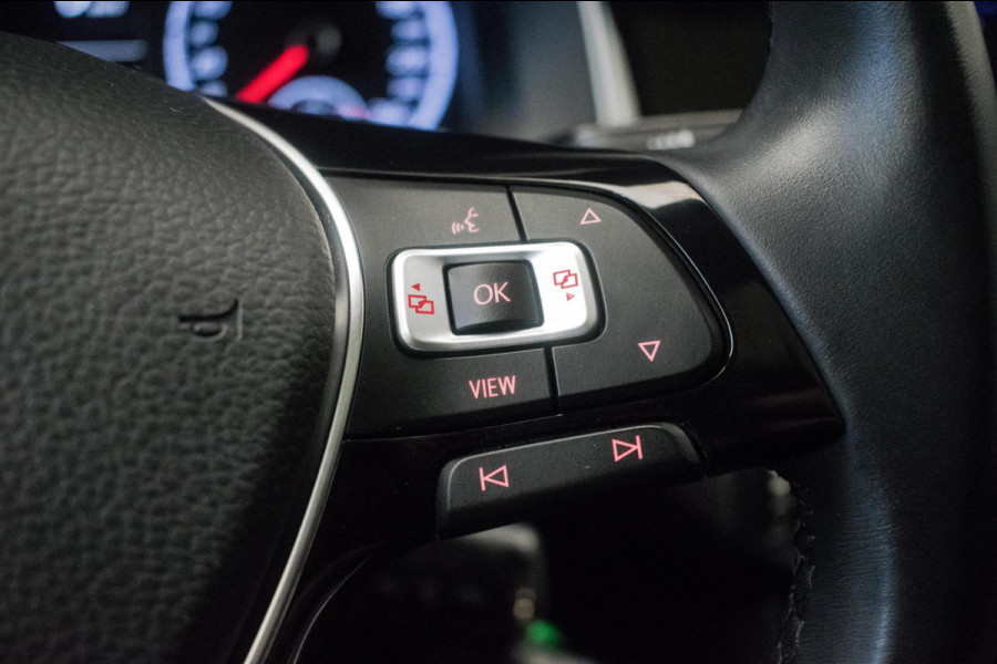 Volkswagen Polo 1.0 TSI R-LINE 116PK ORG NL [ Panoramadak Sfeerverlichting Carplay Adaptive Cruise Parkeersensoren DAB ]