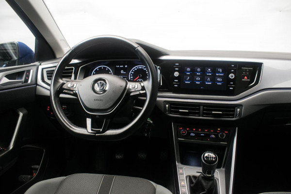 Volkswagen Polo 1.0 TSI R-LINE 116PK ORG NL [ Panoramadak Sfeerverlichting Carplay Adaptive Cruise Parkeersensoren DAB ]