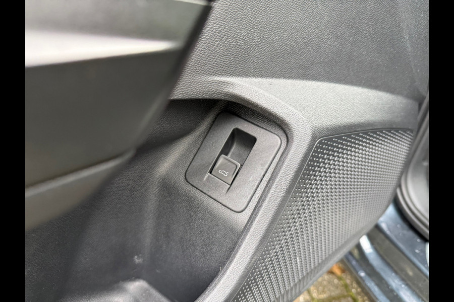 Seat Leon Sportstourer 1.0 TSI FR Business Intense - Navi - Parkeerhulp - Climate - Org.NL