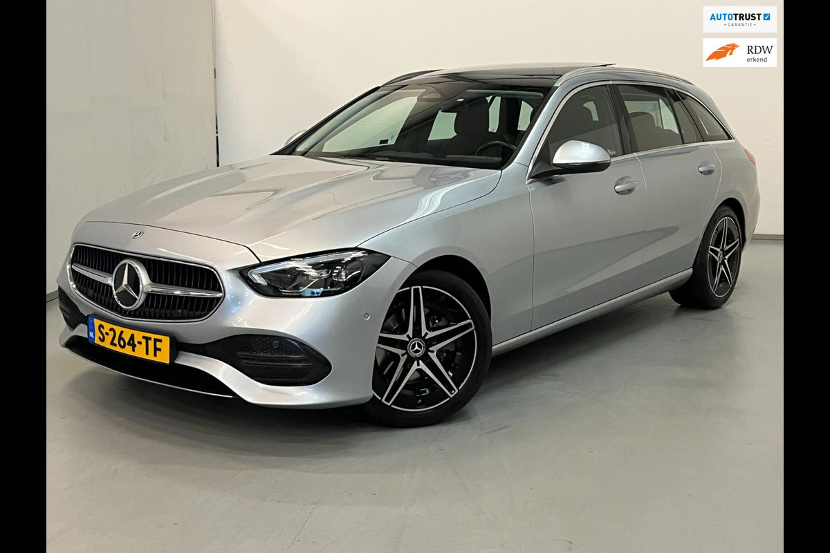 Mercedes-Benz C-Klasse Estate 220d / Pano / BTW / 18" AMG / Trekhaak