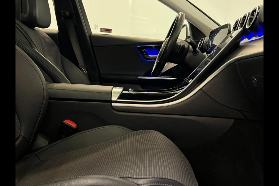 Mercedes-Benz C-Klasse Estate 220d / Pano / BTW / 18" AMG / Trekhaak