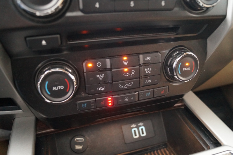 Ford USA F-150 3.5 V6 SuperCab Lariat 5-persoons -LPG-PANO-LEER-