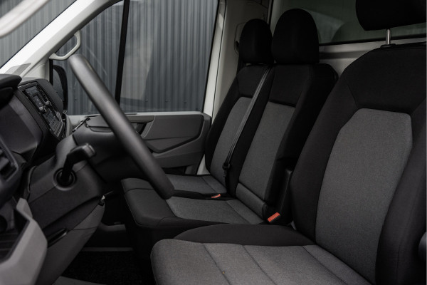 Volkswagen Crafter 35 2.0 TDI 177PK | Bakwagen met laadklep | Airco | Adapt.cruise | 3-Zits