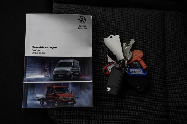 Volkswagen Crafter 35 2.0 TDI 177PK | Bakwagen met laadklep | Airco | Adapt.cruise | 3-Zits