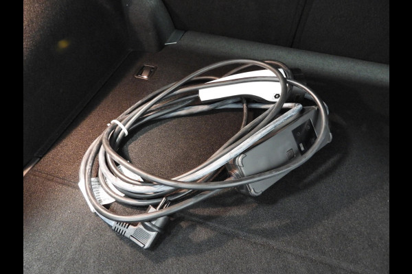 Kia Xceed 1.6 GDi PHEV Plug-In DynamicLine NAVI/CAMERA/LED/16"LMV!