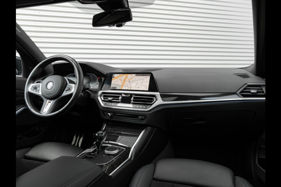 BMW 3 Serie Touring 330e M-Sport - Pano - Trekhaak - Harman Kardon - Lasers - Head-Up