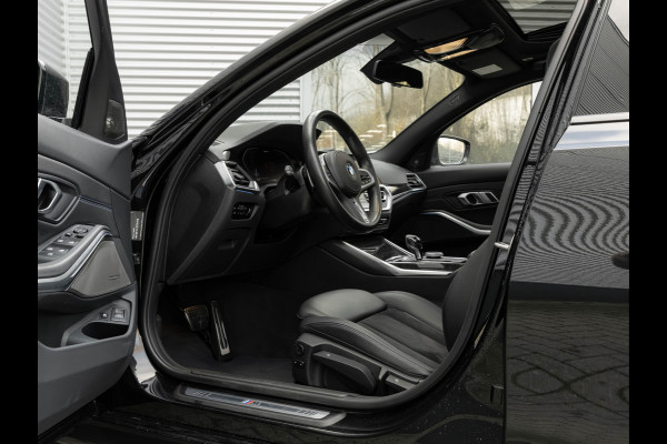 BMW 3 Serie Touring 330e M-Sport - Pano - Trekhaak - Harman Kardon - Lasers - Head-Up