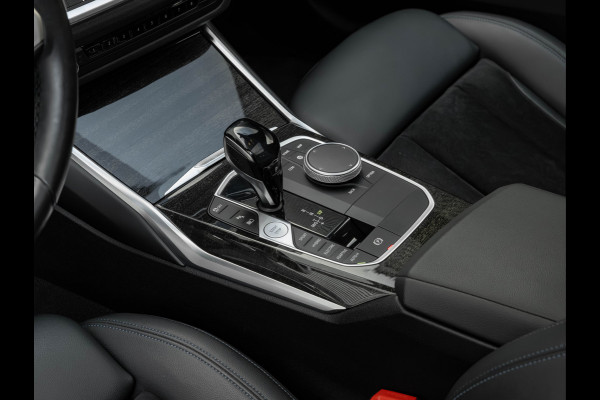 BMW 3 Serie Touring 330e M-Sport - Pano - Trekhaak - Harman Kardon - Lasers - Head-Up