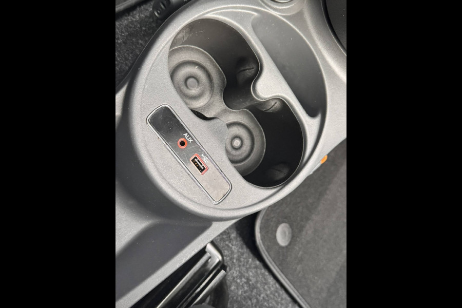 Fiat 500 1.2 Lounge | Panorama | Navigatie | Airconditioning | 15'' LMV