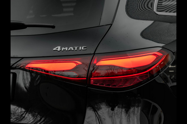 Mercedes-Benz GLC 300e 4MATIC AMG Line - Pano - Trekhaak - 360 Camera