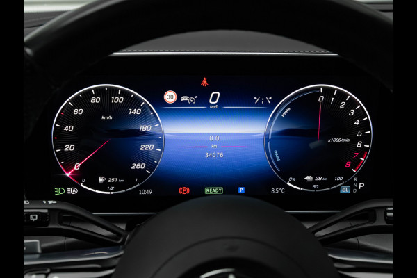 Mercedes-Benz GLC 300e 4MATIC AMG Line - Pano - Trekhaak - 360 Camera