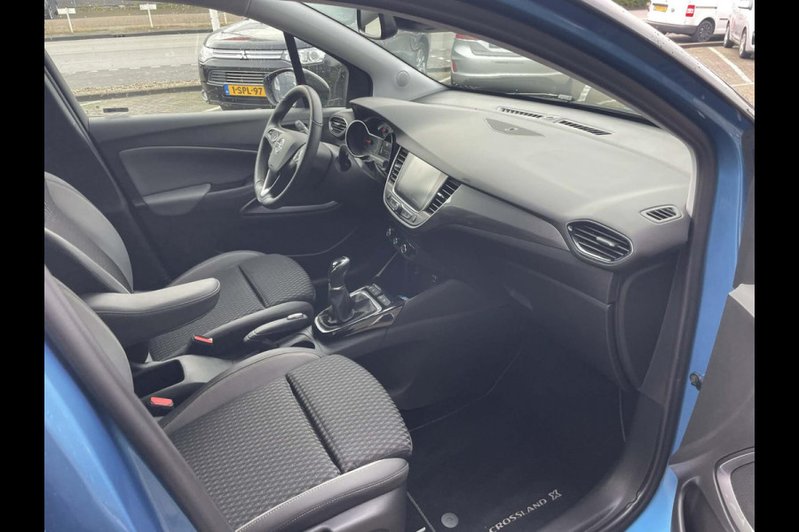 Opel Crossland X 1.2 Turbo Innovation / camera / CarPlay