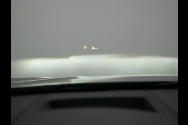 BMW X1 xDrive25e M Sport Plug In Hybrid 221pk Dealer O.H. PHEV | Trekhaak Afn. | Panodak | Head Up | Adaptive Cruise | Camera | Harman & Kardon | Lederen Sportstoelen Verwarmd | Sfeerverlichting | Apple Carplay | Keyless | 19"L.M | DAB |