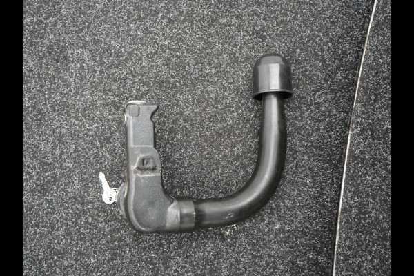 BMW X1 xDrive25e M Sport Plug In Hybrid 221pk Dealer O.H. PHEV | Trekhaak Afn. | Panodak | Head Up | Adaptive Cruise | Camera | Harman & Kardon | Lederen Sportstoelen Verwarmd | Sfeerverlichting | Apple Carplay | Keyless | 19"L.M | DAB |