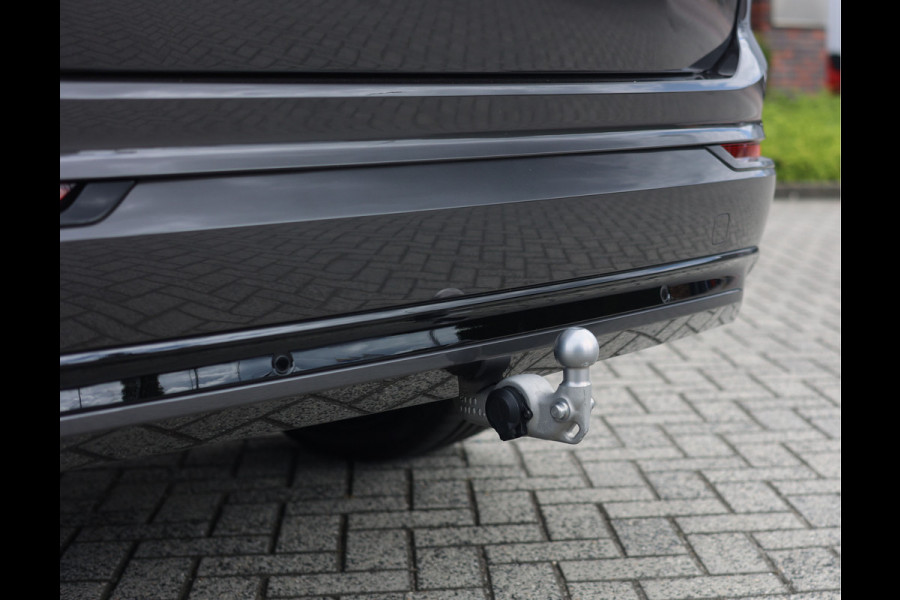 Volvo XC90 T8 AWD Ultra Dark | Pano - Trekhaak - Massage - Luchtvering