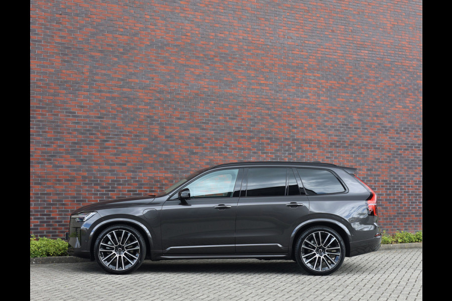 Volvo XC90 T8 AWD Ultra Dark | Pano - Trekhaak - Massage - Luchtvering