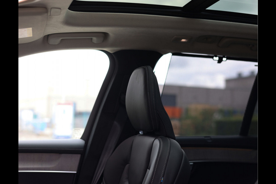 Volvo XC90 T8 AWD Ultra Dark | Pano - Trekhaak - Massage - Luchtvering