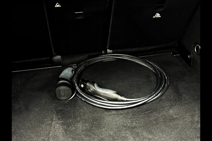 Mercedes-Benz GLA 250 e Progressive parkeerasist_Stoelventilatie_Carplay_Trekhaak
