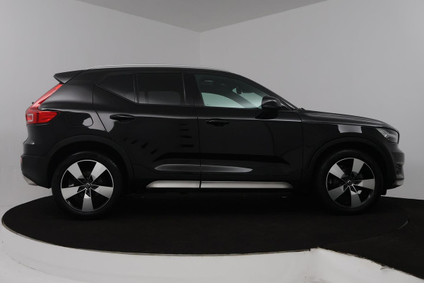 Volvo XC40 1.5 T3 Momentum Pro (PANORAMADAK, TREKHAAK, STOELVERWARMING, ACHTERUITRIJCAMERA, CARPLAY, DIGITALE COCKPIT)