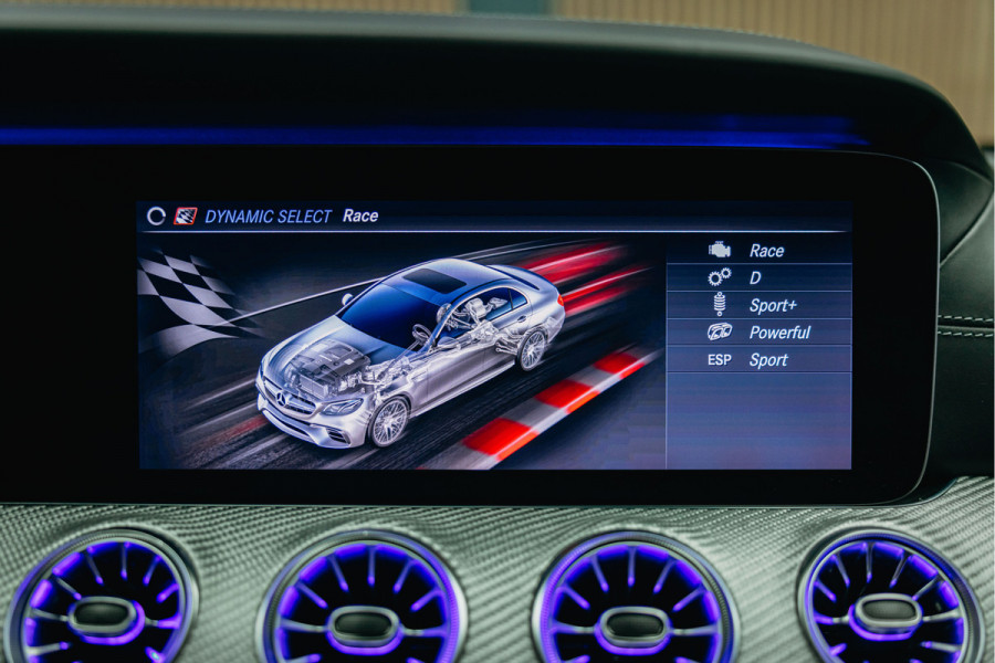 Mercedes-Benz E-Klasse AMG 63 S 4MATIC Premium Plus | Burmester 3D | Carbon interieur en exterieur| Dealer onderhouden | Sportuitlaat | 360 Camera | Head-Up |