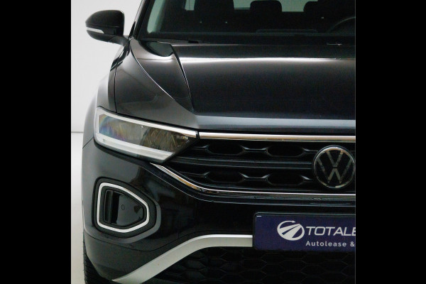 Volkswagen T-Roc 1.5 TSI 150 PK Goal Edition Automaat | Stoelverwarming | Adaptive Cruise Travel Assist. Automatisch inparkeren, Climate control, all season banden, extra getint glas achter