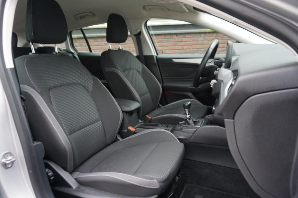 Ford FOCUS Wagon 1.0 EcoBoost 125PKHybrid Edition Business/Camera/ Rijklaarprijs incl.garantie!