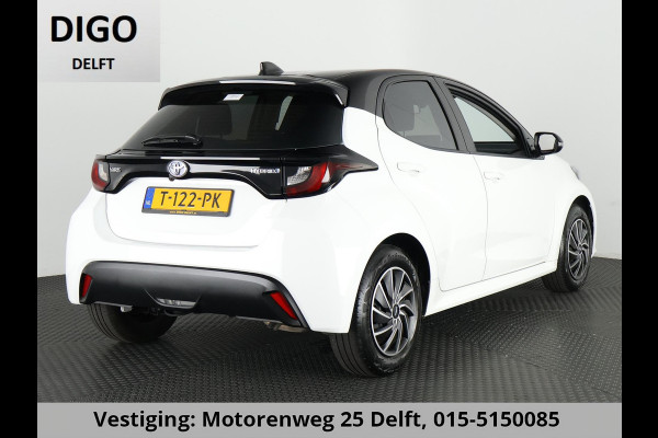 Toyota Yaris 1.5 HYBRID AUTOMAAT BLACK & WHITE GARANTIE 8-2033 NAVIGATIE.CLIMA.CRUISE