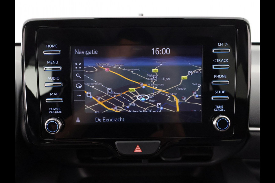 Toyota Yaris 1.5 HYBRID AUTOMAAT BLACK & WHITE GARANTIE 8-2033 NAVIGATIE.CLIMA.CRUISE
