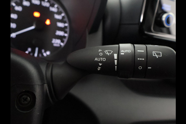 Toyota Yaris 1.5 HYBRID AUTOMAAT BLACK & WHITE GARANTIE 8-2033 NAVIGATIE.CLIMA.CRUISE