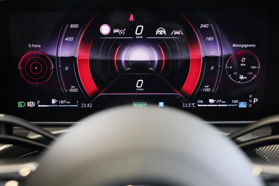 Mercedes-Benz CLE Coupé 300 e AMG Line / Head Up / 360 Camera / Acc / Lane Assist / Dode Hoek / Elek Stoelen / Memory / Pano / 20