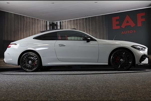 Mercedes-Benz CLE Coupé 300 e AMG Line / Head Up / 360 Camera / Acc / Lane Assist / Dode Hoek / Elek Stoelen / Memory / Pano / 20