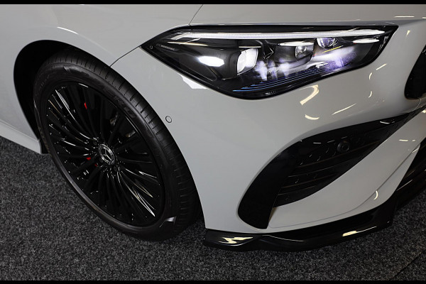 Mercedes-Benz CLE Coupé 300 e AMG Line / Head Up / 360 Camera / Acc / Lane Assist / Dode Hoek / Elek Stoelen / Memory / Pano / 20