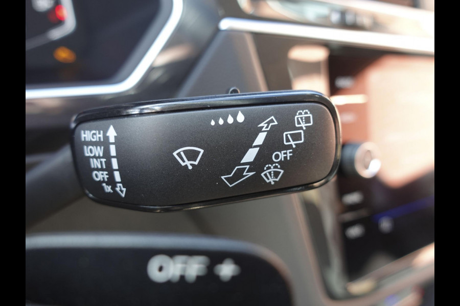 Volkswagen Tiguan 1.5 TSI 150pk DSG Elegance Navigatie Apple Carplay / Android Auto Parkeersensoren Camera Adaptive Cruise Control Stuur-en stoelverwarming Matrix LED-koplampen Virtual Cockpit Getinte ramen Climate Control ErgoActive stoelen
