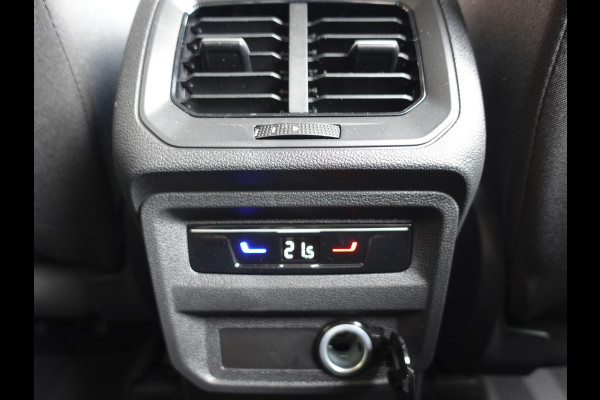Volkswagen Tiguan 1.5 TSI 150pk DSG Elegance Navigatie Apple Carplay / Android Auto Parkeersensoren Camera Adaptive Cruise Control Stuur-en stoelverwarming Matrix LED-koplampen Virtual Cockpit Getinte ramen Climate Control ErgoActive stoelen