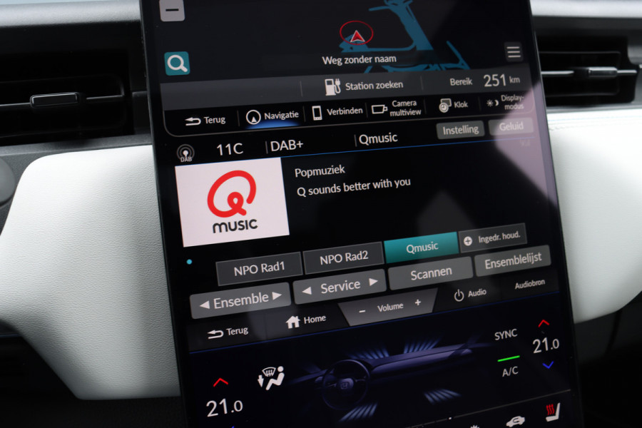 Honda e:Ny1 Elegance 69 kWh | Panoramadak | Adaptieve Cruise Control | Verwarmd Stuurwiel | Leder | Surround Camera | Apple Carplay/Android Auto | Dodehoekassistent | Stoelverwarming |