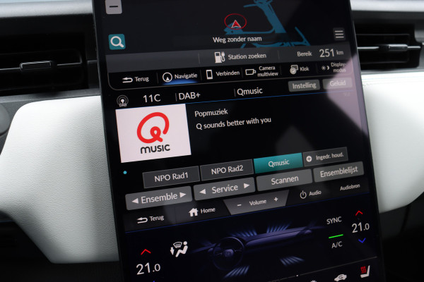 Honda e:Ny1 Elegance 69 kWh | Panoramadak | Adaptieve Cruise Control | Verwarmd Stuurwiel | Leder | Surround Camera | Apple Carplay/Android Auto | Dodehoekassistent | Stoelverwarming |