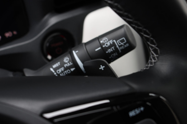 Honda e:Ny1 Elegance 69 kWh | Panoramadak | Adaptieve Cruise Control | Verwarmd Stuurwiel | Leder | Surround Camera | Apple Carplay/Android Auto | Dodehoekassistent | Stoelverwarming |