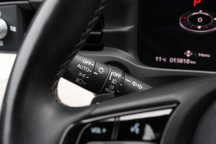 Honda e:Ny1 Elegance 69 kWh | Panoramadak | Adaptieve Cruise Control | Verwarmd Stuurwiel | Leder | Surround Camera | Apple Carplay/Android Auto | Dodehoekassistent | Stoelverwarming |