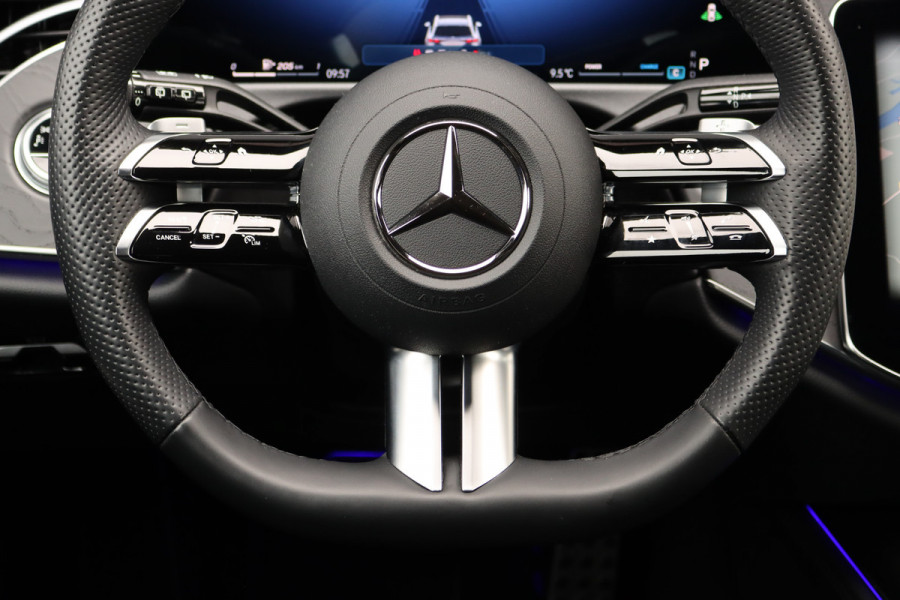 Mercedes-Benz E-Klasse Estate 200 AMG Line Aut9 | Distronic | Trekhaak | Verwarmd Stuurwiel | Camera | Keyless Go | High Perf. LED | Zitcomfortpakket | Nightpakket |