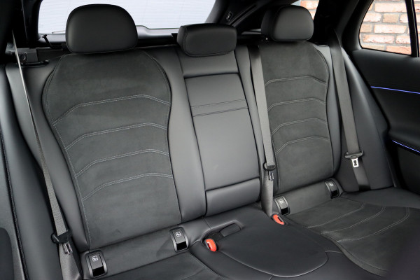 Mercedes-Benz E-Klasse Estate 200 AMG Line Aut9 | Distronic | Trekhaak | Verwarmd Stuurwiel | Camera | Keyless Go | High Perf. LED | Zitcomfortpakket | Nightpakket |