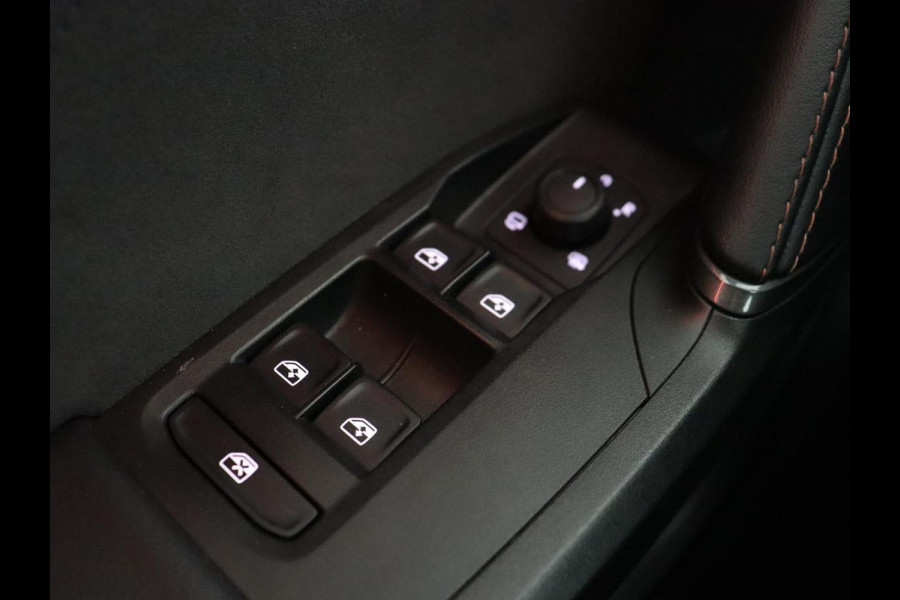 CUPRA Leon 1.5 eHybrid Business | Stoelverwarming | Adaptive cruise | Camera | Carplay | Sportstoelen | Matrix LED | Keyless | PHEV | Plug In