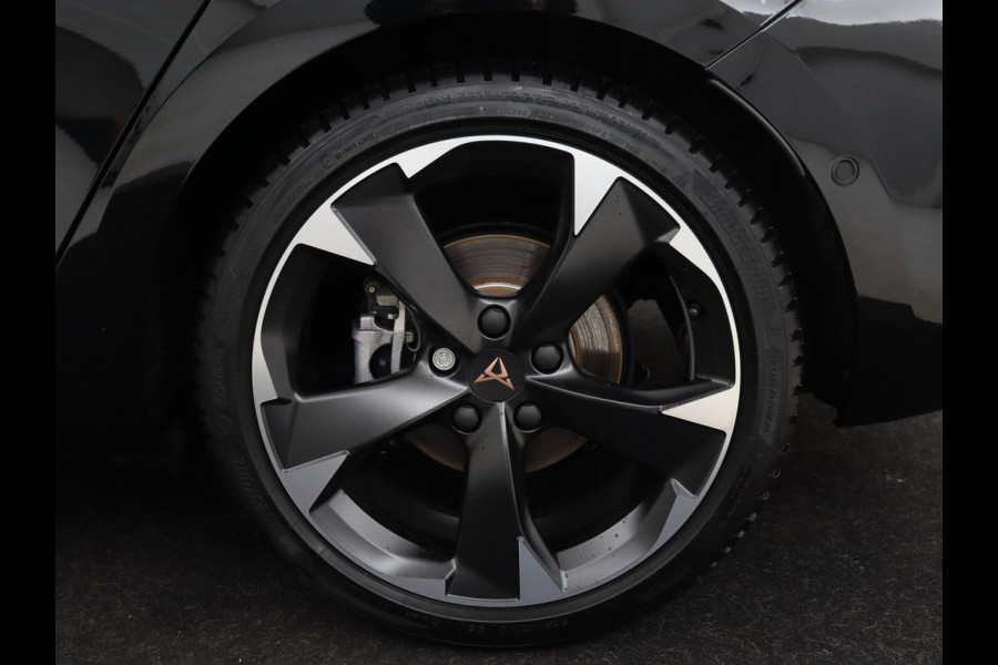 CUPRA Leon 1.5 eHybrid Business | Stoelverwarming | Adaptive cruise | Camera | Carplay | Sportstoelen | Matrix LED | Keyless | PHEV | Plug In