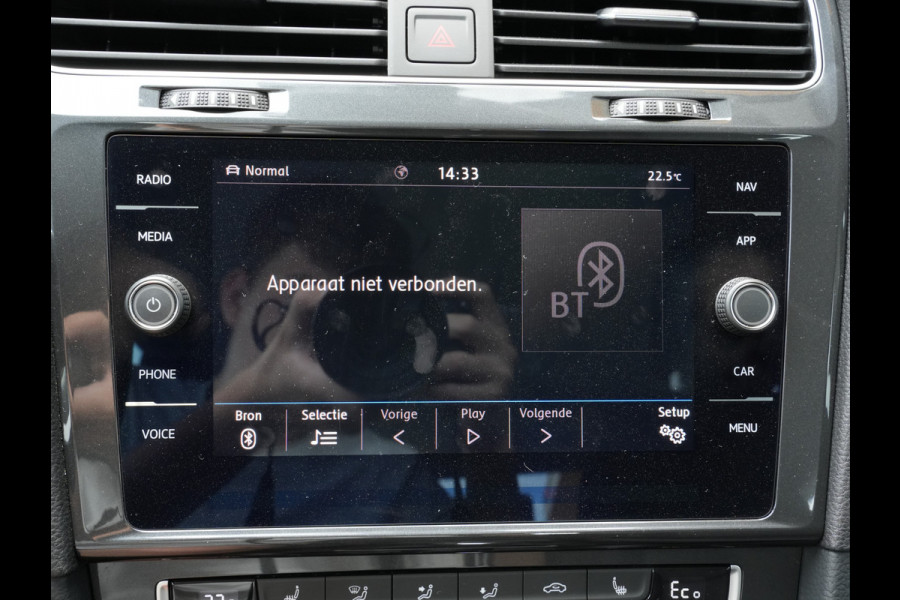 Volkswagen e-Golf E-DITION | Navigatie | Climate Control | ACC | Stoelverwarming| SOH 89%