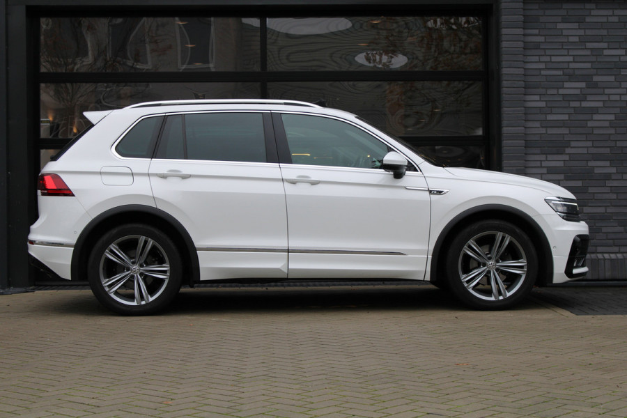 Volkswagen Tiguan 1.5 TSI ACT Highline Business R | NAP! | PANO | 360 | ACC | KEYLESS | ELEK.TREKHAAK |