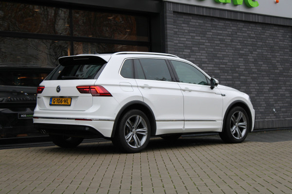 Volkswagen Tiguan 1.5 TSI ACT Highline Business R | NAP! | PANO | 360 | ACC | KEYLESS | ELEK.TREKHAAK |