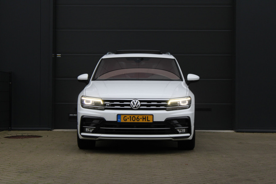 Volkswagen Tiguan 1.5 TSI ACT Highline Business R | NAP! | PANO | 360 | ACC | KEYLESS | ELEK.TREKHAAK |