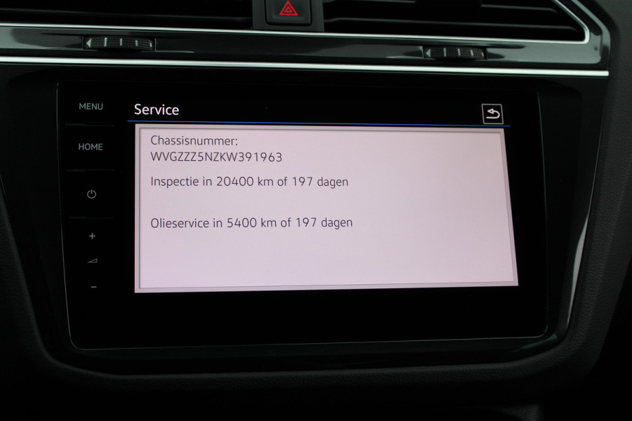 Volkswagen Tiguan 1.5 TSI ACT Highline Business R | NAP! | PANO | 360 | ACC | KEYLESS | ELEK.TREKHAAK |