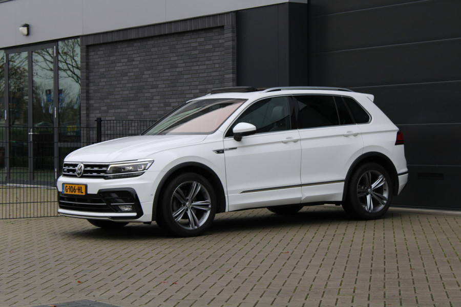 Volkswagen Tiguan 1.5 TSI ACT Highline Business R | NAP! | PANO | 360 | ACC | KEYLESS | ELEK.TREKHAAK |
